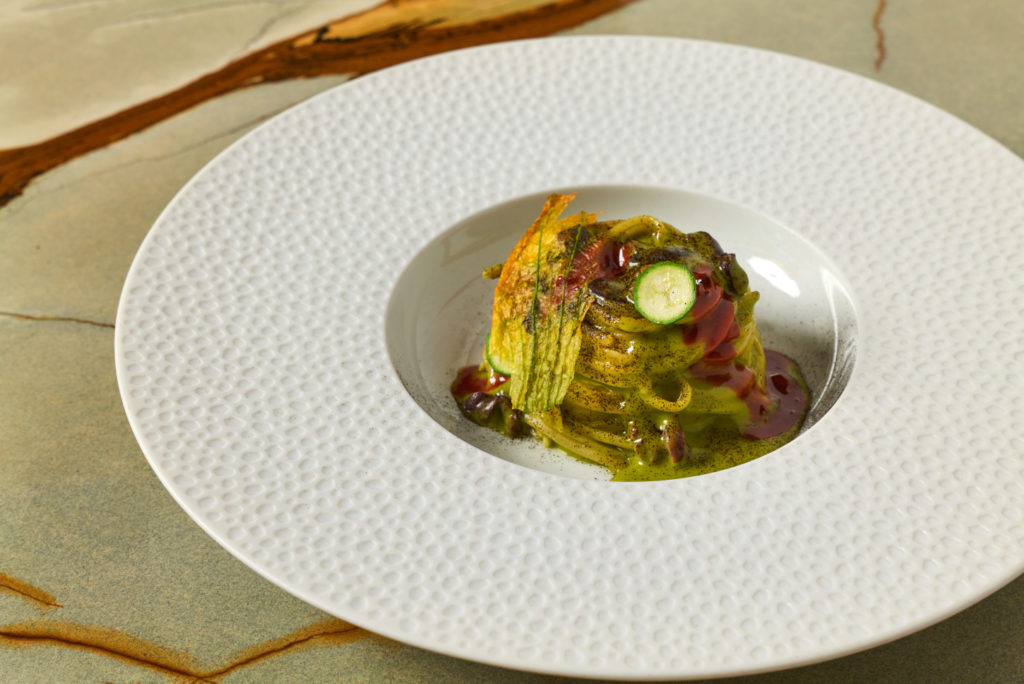 Nedělní brunch ve Four Seasons Hotel Prague: Nová nedělní tradice s výhledem na Pražský hrad