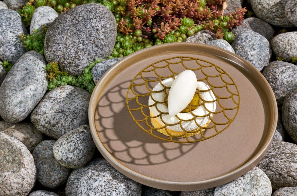Japonská elegance pod širým nebem: Restaurace MIRU se vrací na střechu Four Seasons Hotel Prague