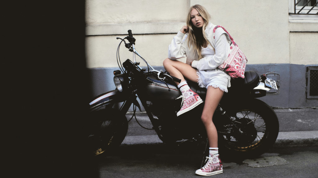 Converse se znovu spojil se značkou Isabel Marant a představuje Chucky v boho předělávce