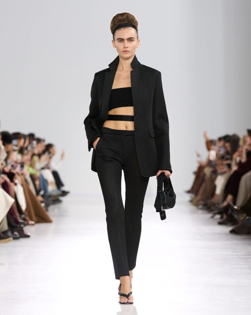 Když noc potká den. After Dark Dressing jako nový styl sebevědomí