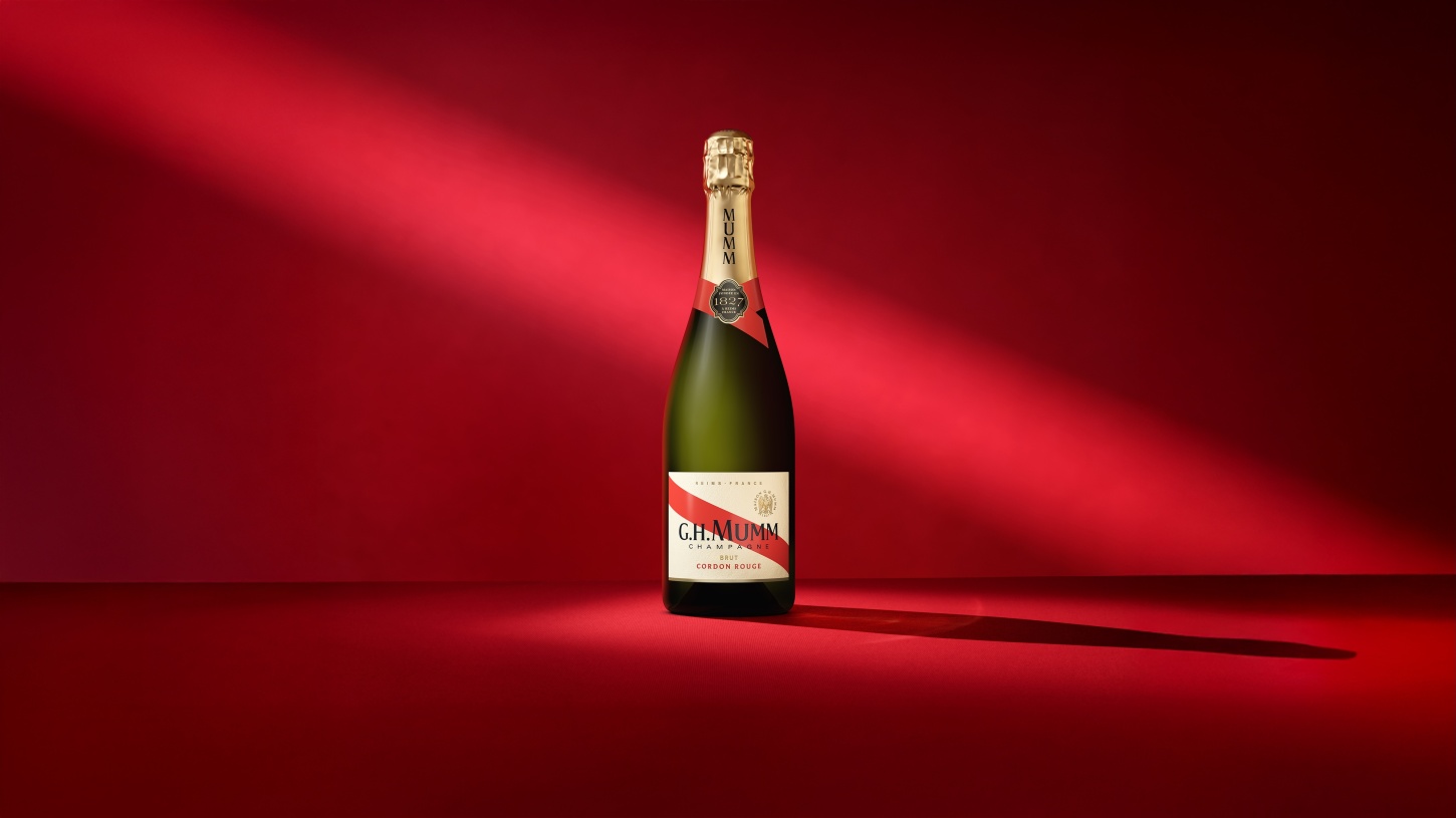Exkluzivní šampaňské Mumm Cordon Rouge v nové podobě 