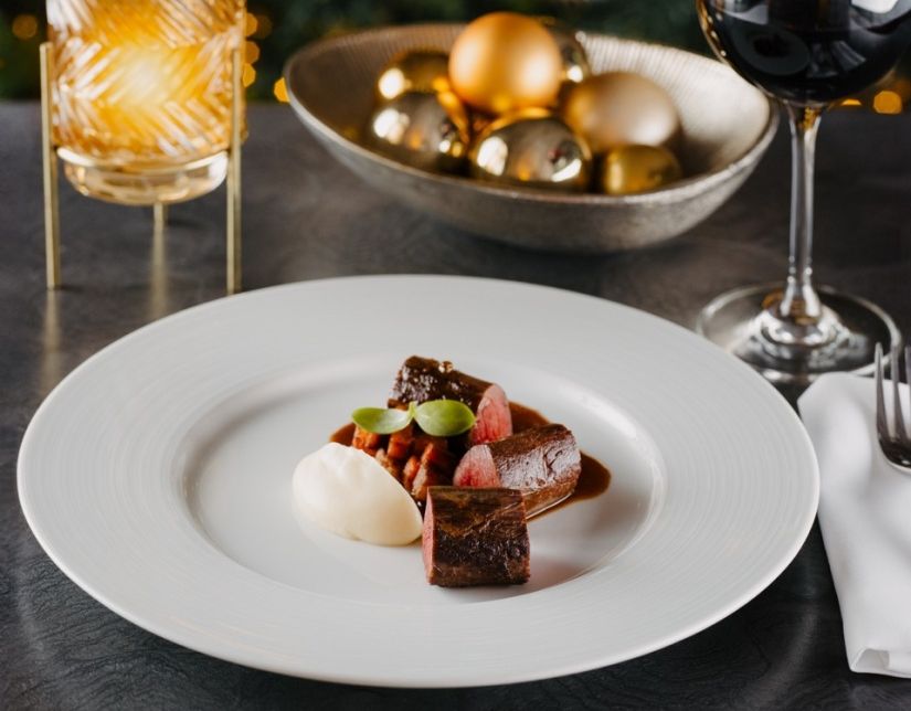 Oslavte Vánoce v hotelu Mandarin Oriental, Prague: Sváteční kouzlo v srdci Malé Strany